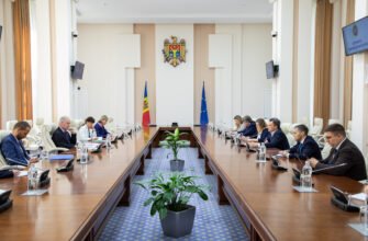 Prioritățile dialogului cu UE, discutate de premierul Dorin Recean cu directorul general pentru vecinătate şi negocieri privind extinderea UE, Gert Jan Koopman
