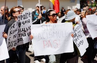FOTO// Un nou protest la Curtea Constituțională față de abuzurile regimului Sandu-PAS, la adresa Partidului „ȘOR”