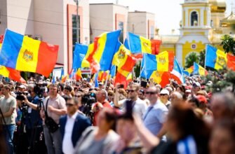 FOTO// 60 de mii de oameni au participat la mitingurile de la Orhei, Comrat și Bălți, în susținerea organizării unui referendum privind vectorul extern al Moldovei