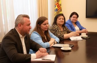 Ministrul Finanțelor a avut o întrevedere cu noua reprezentantă a FMI în Moldova, Svetlana Cerovic 6 Ministrul Finanțelor a avut o întrevedere cu noua reprezentantă a FMI în Moldova, Svetlana Cerovic
