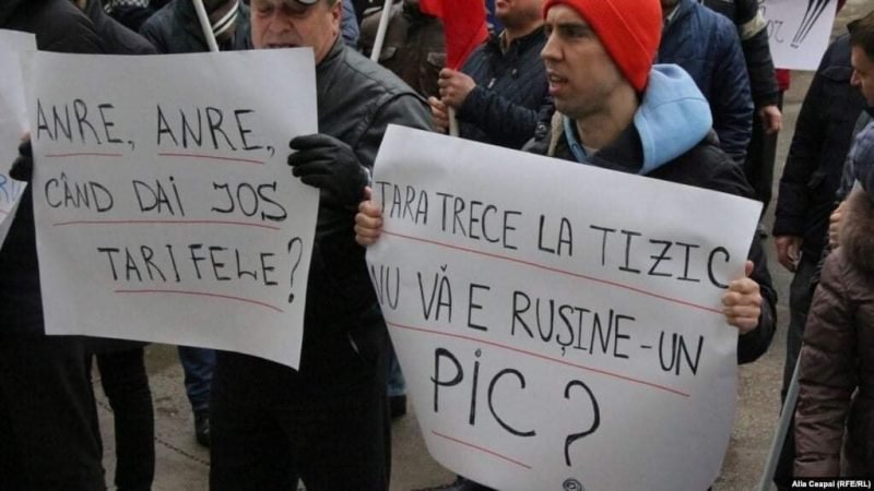 EDITORIAL// Atenție, pericol de incendiu! Nu-l mai întrebați pe Popșoi de unde are bani, că vă ia dracu’!