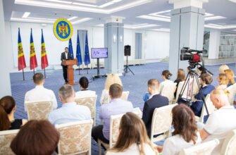 Programul Sprint, lansat la Guvern: Tinerii angajați din cadrul ministerelor vor prelua experiența Suediei pentru transformarea serviciului public din Republica Moldova