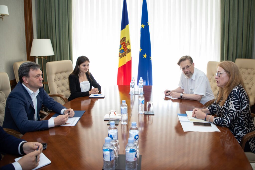 Dorin Recean a avut o întrevedere cu ambasadorul Estoniei în Republica Moldova. Parcursul europeană al țării - printre subiectele discutate 1 Dorin Recean a avut o întrevedere cu ambasadorul Estoniei în Republica Moldova. Parcursul europeană al țării - printre subiectele discutate