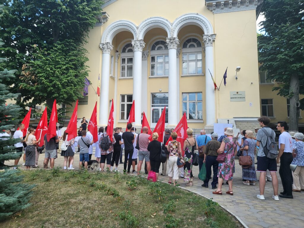 FOTO// Protest impresionant al Partidului ”Renaștere”. Manifestanții au cerut unanim demisia Ministrului Sănătății 8 20230724 145025