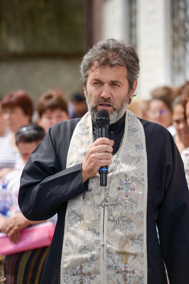 FOTO// Echipa lui Ilan Șor modernizează satul Mîrzaci. Oficiul Medicilor de Familie a fost reabilitat și a fost instalat un sistem de încălzire autonom