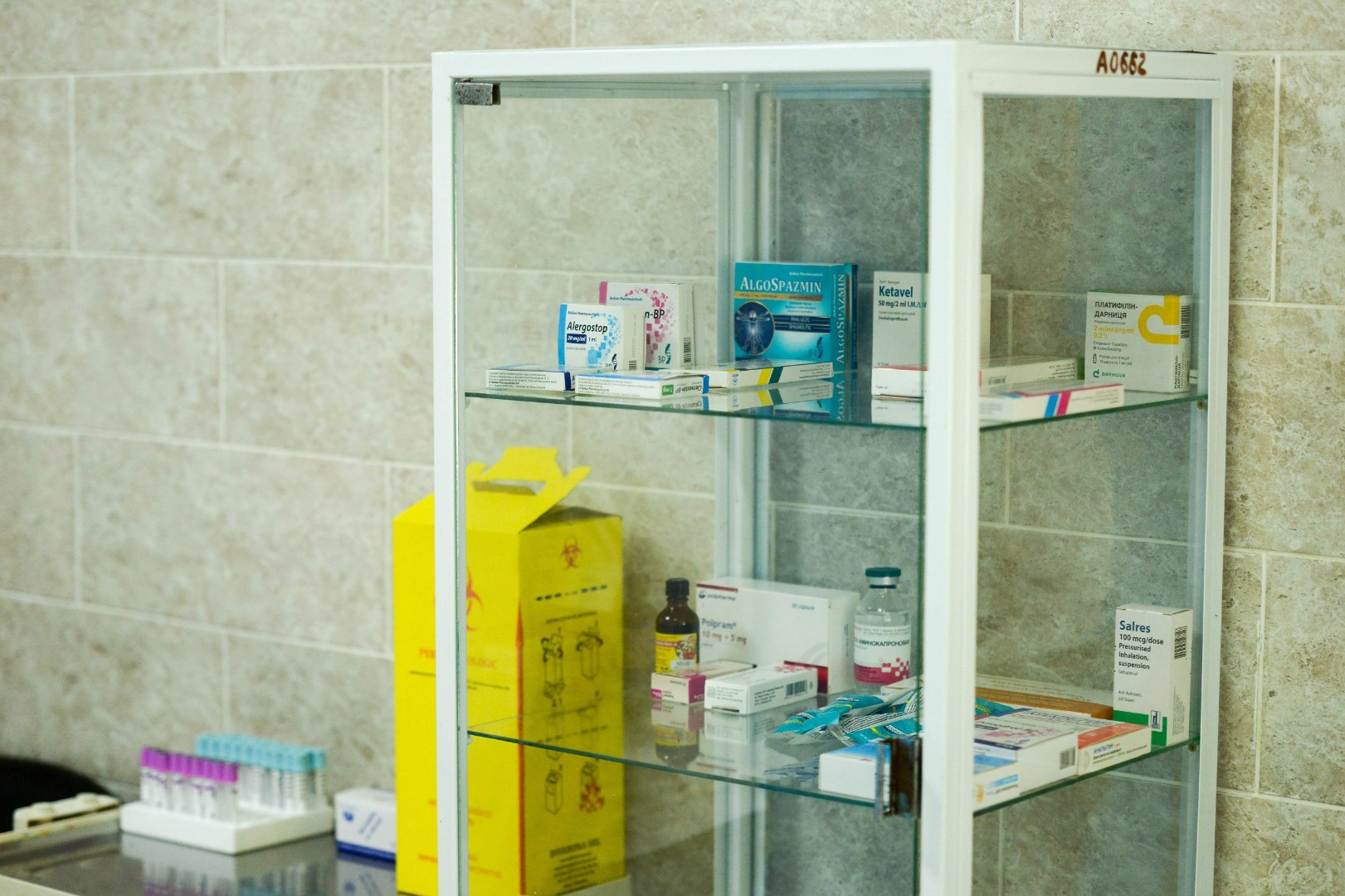 FOTO// Echipa lui Ilan Șor modernizează satul Mîrzaci. Oficiul Medicilor de Familie a fost reabilitat și a fost instalat un sistem de încălzire autonom