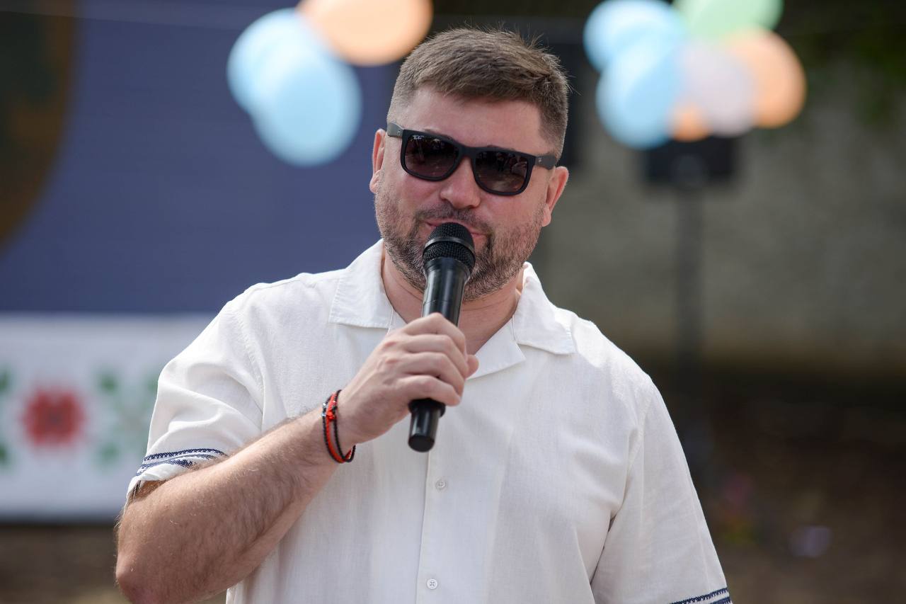 FOTO// Echipa lui Ilan Șor modernizează satul Mîrzaci. Oficiul Medicilor de Familie a fost reabilitat și a fost instalat un sistem de încălzire autonom