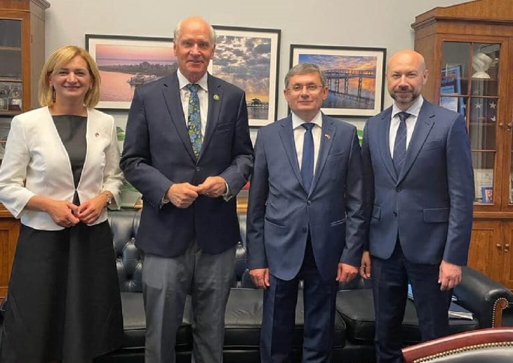 Președintele Parlamentului a discutat cu mai mulți congresmani americani: „Prin sprijinul puternic pe care îl primim din partea SUA progresăm în procesul nostru de modernizare”
