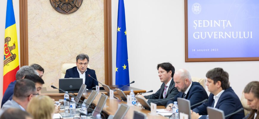 Guvernul va susține financiar fermierii micro și mici pentru a depăși situația precară  provocată de crizele anului 2022