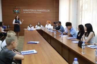 Au explorat lumea finanțelor. Ziua Ușilor Deschise la Ministerul Finanțelor a fascinat zeci de vizitatori