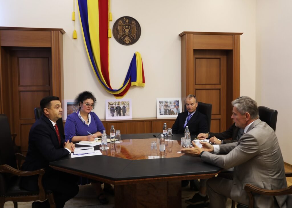 Ministrul MAI, Adrian Efros, a avut o întrevedere cu experți din partea organizației ,,GS-Foundation” din Germania