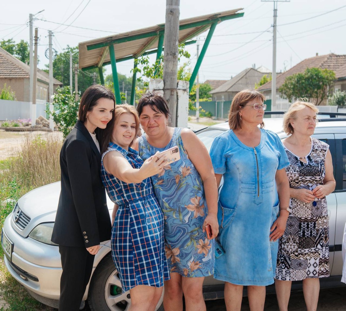 Echipa lui Ilan Șor a început renovarea trotuarelor din Etulia - localitatea de baștină a bașcanului Găgăuziei