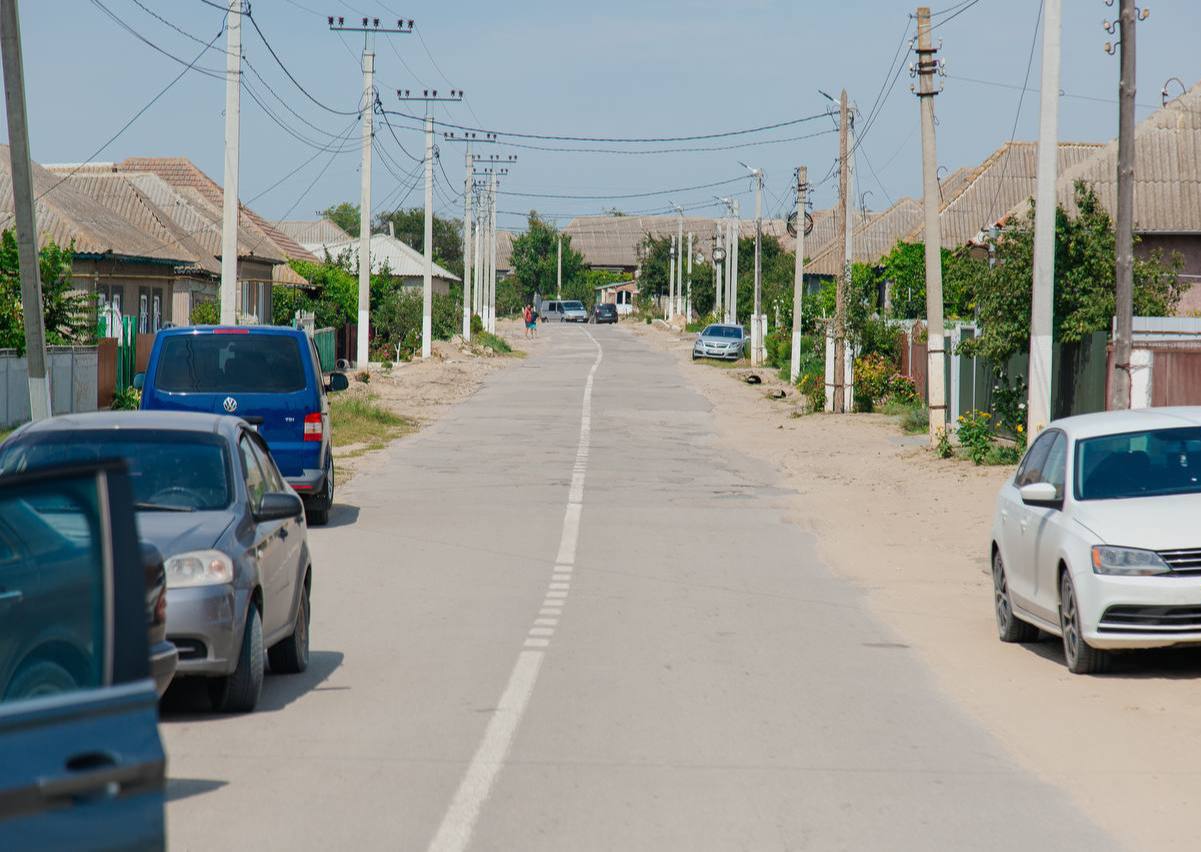 Echipa lui Ilan Șor a început renovarea trotuarelor din Etulia - localitatea de baștină a bașcanului Găgăuziei