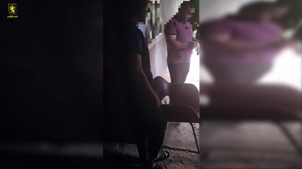 Trei tineri cu vârsta cuprinsă între 17 și 28 ani, originari din raionul Călărași, sunt cercetați penal după ce ar fi comis o tâlhărie 1 Trei tineri cu vârsta cuprinsă între 17 și 28 ani, originari din raionul Călărași, sunt cercetați penal după ce ar fi comis o tâlhărie