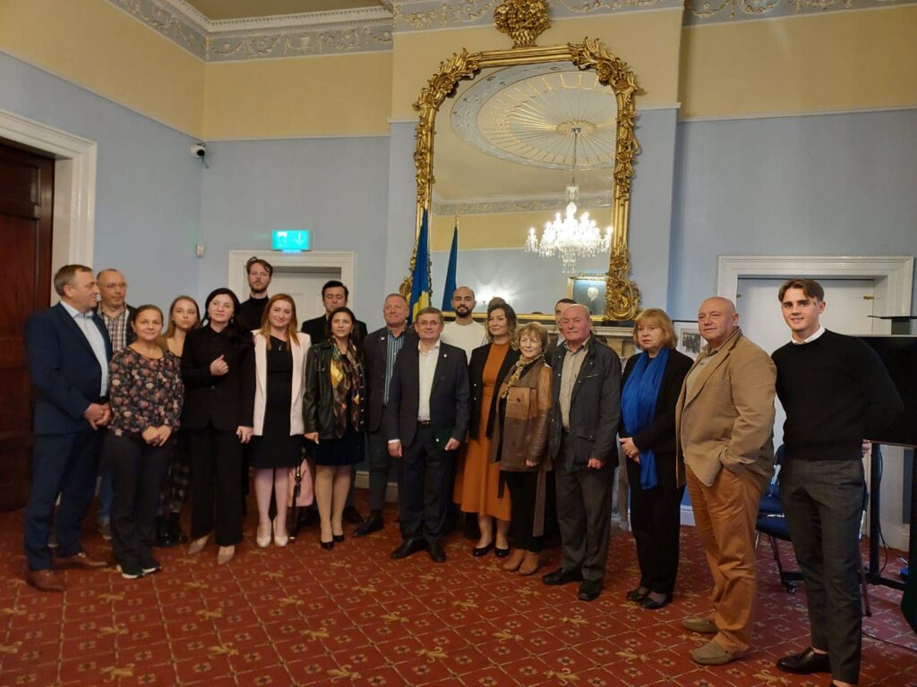 53219218989 c41c70d0c7 h