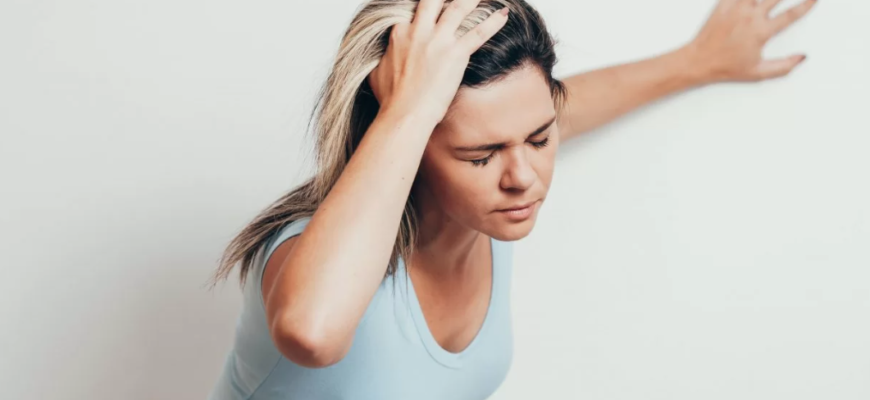 ametesc cand ma ridic brusc din pat