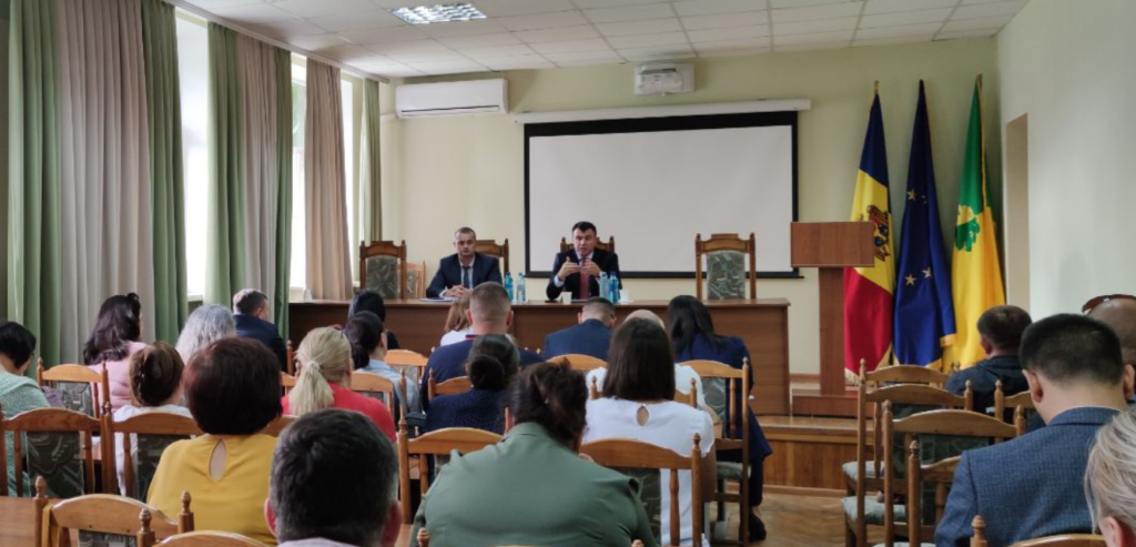 discutii cu agentii economici din raionul straseni