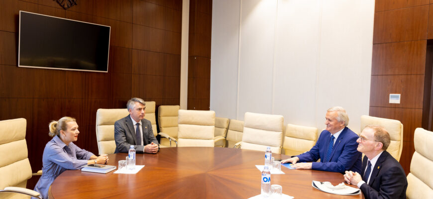 discutiile s au axat pe oportunitatile de dezvoltare a domeniului stiintific si de cercetare din tara noastra