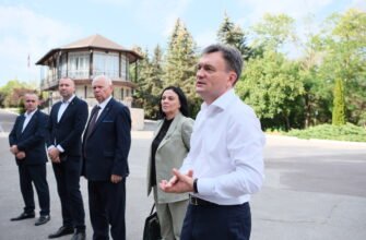 Prim-ministrul Dorin Recean a vizitat cooperativa Ved Mar Agro din satul Costești 3 Prim-ministrul Dorin Recean a vizitat cooperativa Ved Mar Agro din satul Costești