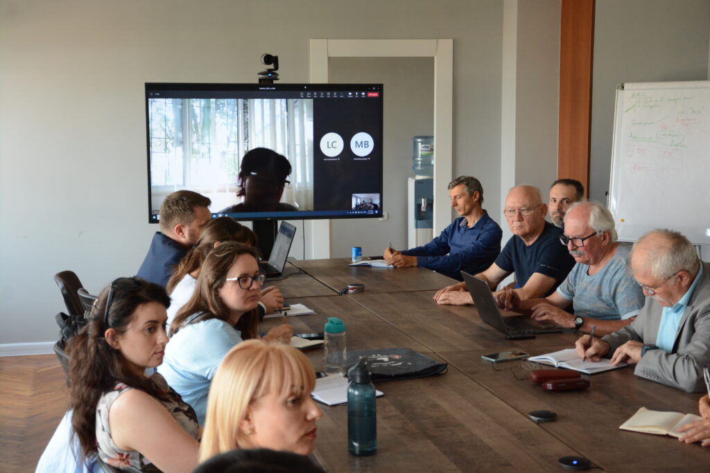 intrevederi cu reprezentantii organizatiilor non guvernamentale