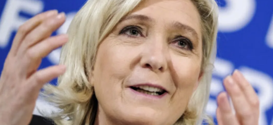 marine le pen a rambursat 330.000 de euro