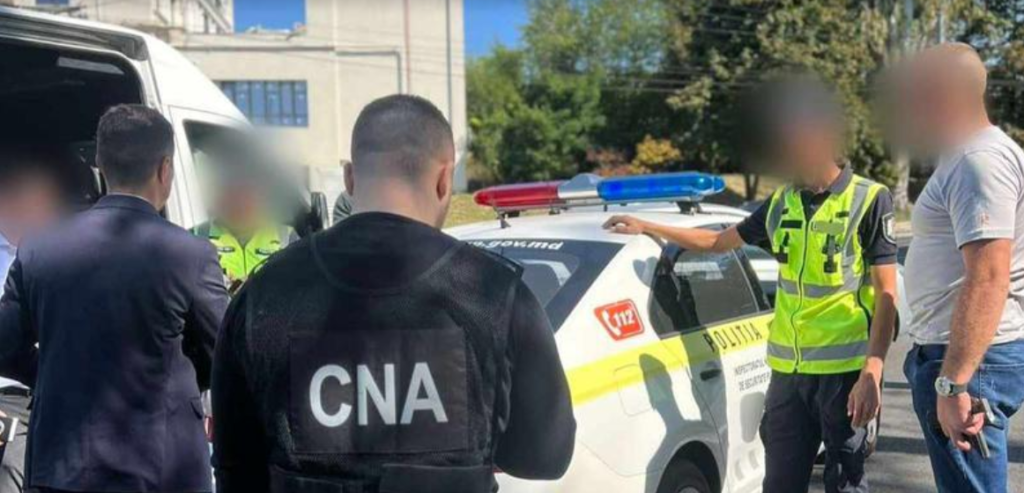 politisti de patrulare din chisinau sunt cercetati pentru corupere pasiva