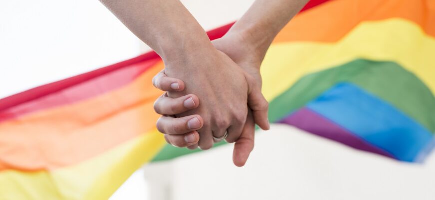 statul roman este obligat sa adopte o legislatie pentru recunoasterea cuplurilor de acelasi sex