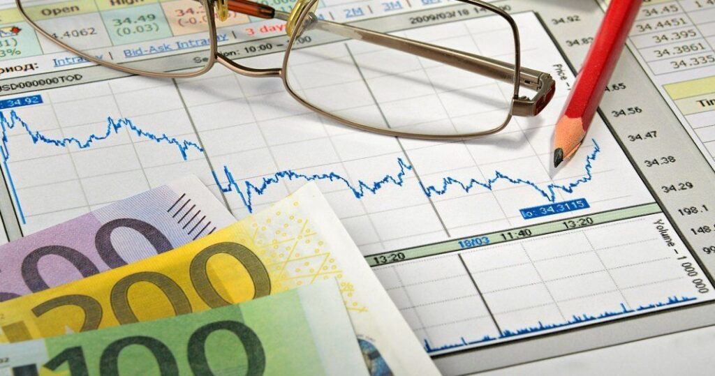 Nu doar România pune taxe băncilor. Ungaria se gândeşte la o majorare, pentru a acoperi gaura din buget 1 taxa mai mare bancilor pentru acoperirea deficitului bugetar