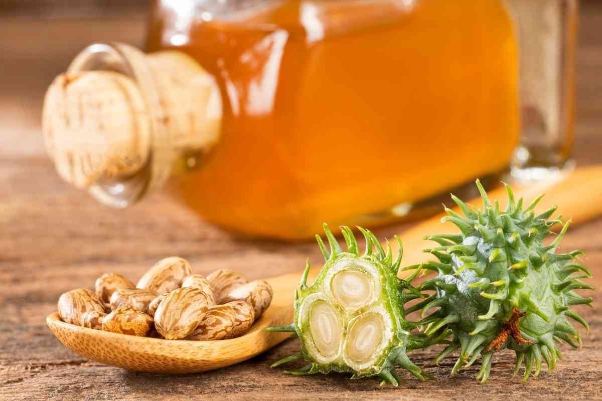 Cum să folosești uleiul de ricin pentru a estompa ridurile
