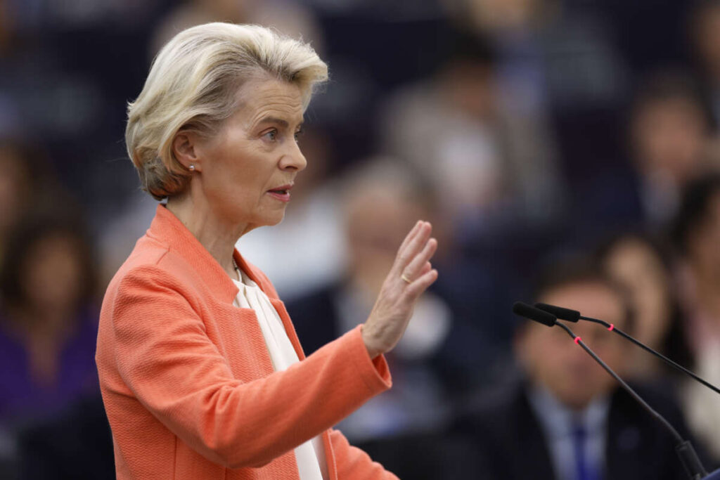 Negocierile dintre Ursula von der Leyen și șeful Pfizer, investigate de Parchetul European 1 ursula von der leyen