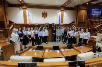 De Ziua europeană a limbilor, viitorii traducători s-au familiarizat cu procesul de traducere din Parlament