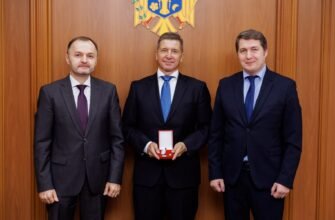 Ambasadorul Regatului Unit al Marii Britanii și Irlandei de Nord în Republica Moldova a fost decorat cu medalia „Meritul diplomatic" clasa I