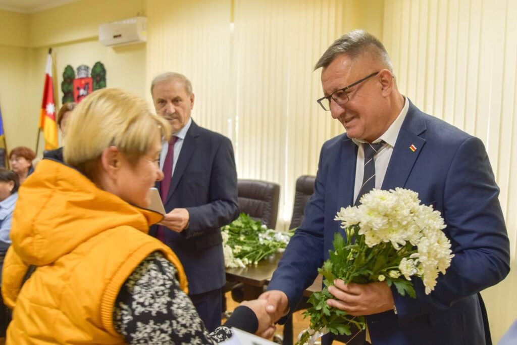 FOTO// Inițiativa "Moldova e casa mea", lansată de Ilan Șor, cu scopul de a facilita revenirea orheienilor din străinătate: Încă 20 de cetățeni moldoveni au revenit în Orhei 7 5 3