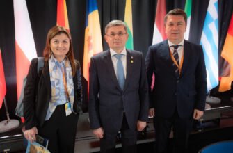 Igor Grosu a discutat cu omologii săi prezenți la Summitul parlamentar al Platformei Internaționale Crimeea