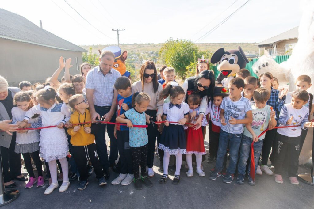 FOTO// Eforturile Bașcanului și a echipei lui Ilan Șor: satele găgăuze sunt modernizate
