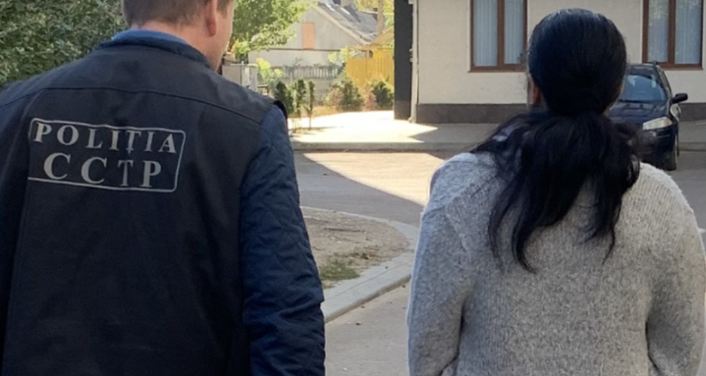 a exploatat prin munca peste zece ingrijitoare de batrani