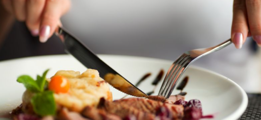 esti pretentios la mancare