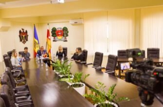 CNA ar interzice proiectul "Capital Matern": Zeci de familii cu copii riscă să rămână fără alocații