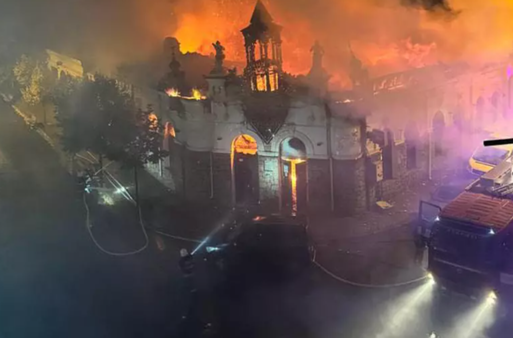 incendiu devastator in husi