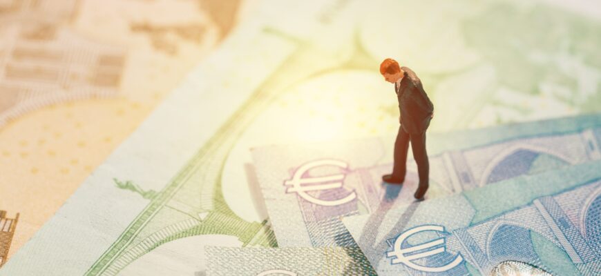 inflatia scade rapid in zona euro dar ne apropiem de recesiune