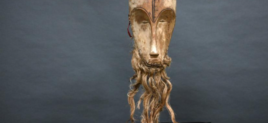 masca vanduta cu 150 euro