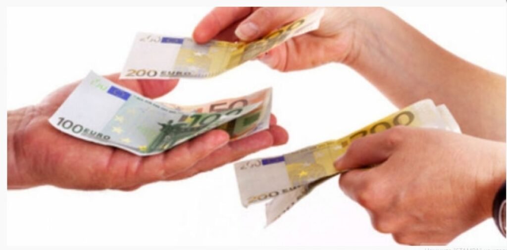 Un cetățean străin a fost reținut de CNA într-un dosar de trafic de influență. Bănuitul ar fi promis obținerea actelor permisive pentru aflarea unor străini pe teritoriul Republicii Moldova 1 Un cetățean străin a fost reținut de CNA într-un dosar de trafic de influență. Bănuitul ar fi promis obținerea actelor permisive pentru aflarea unor străini pe teritoriul Republicii Moldova