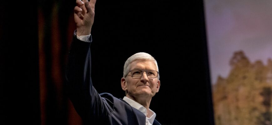 tim cook directorul general al apple