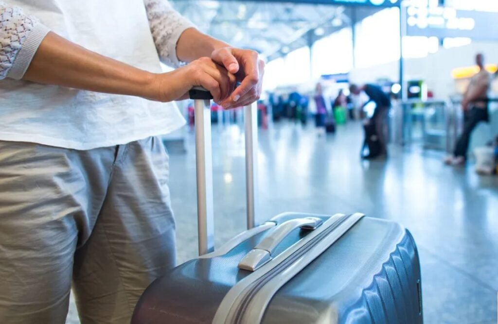 Un cetățean străin a fost documentat pentru transportare ilicită a medicamentelor prin vamă