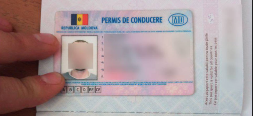 un moldovean a ramas fara permisul de conducere falsificat