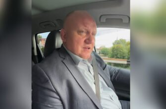 VIDEO// Vasile Bolea a lansat o invitație inedită de ziua sa, sub formă de cântec. Soția: ”La mulți ani cântărețului meu”