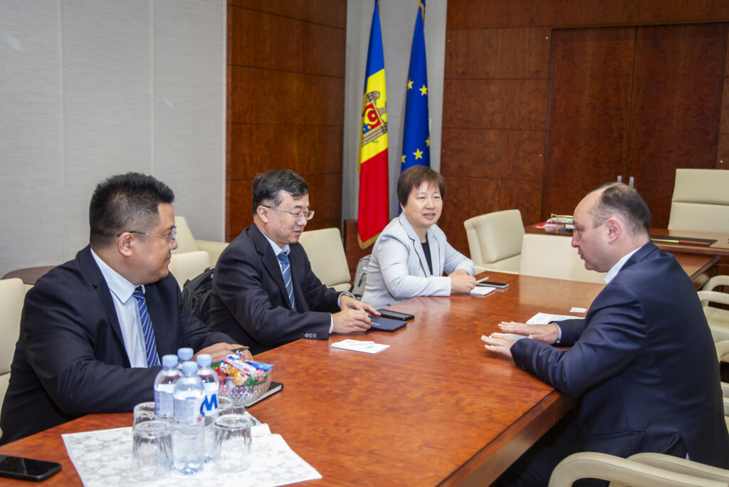 vicepresedintele parlamentului vlad batrincea a avut o intrevedere cu sun zhuangzhi