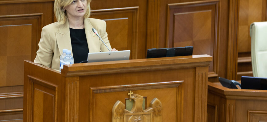 53320544680 d7253eeabb k