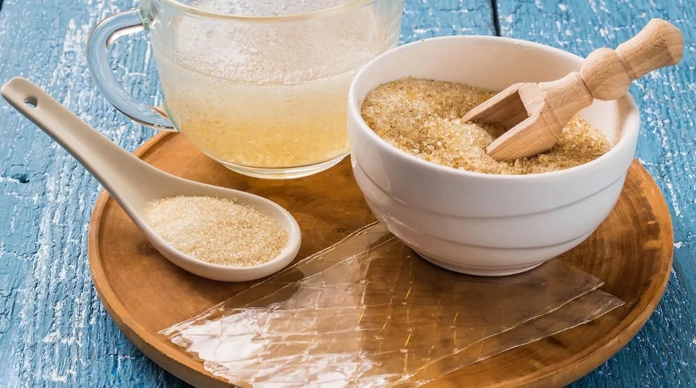 Ce beneficii are gelatina pentru organism? Mască pentru părul degradat