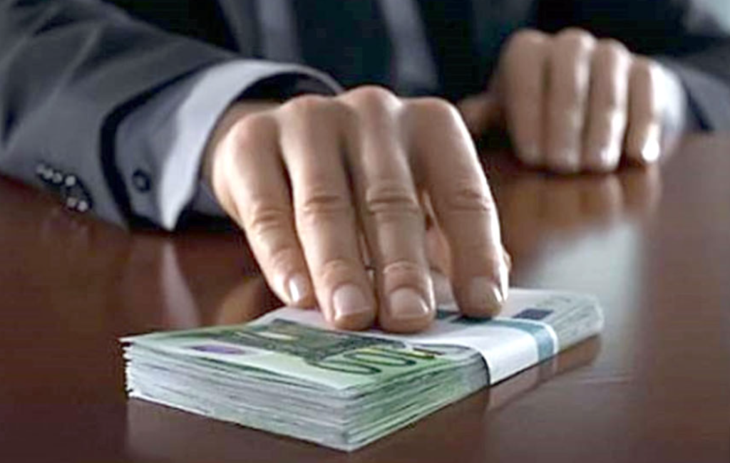 cercetat de cna intr un dosar de trafic de influent